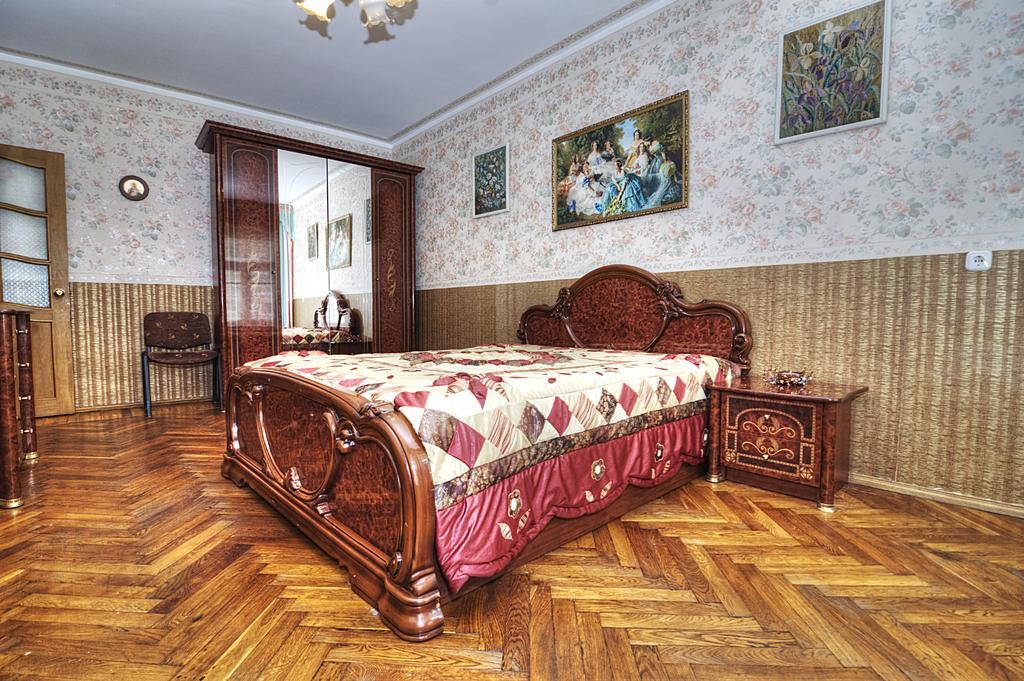 Apartment Na 7-Ya Krasnoarmeyskaya سانت بطرسبرغ الغرفة الصورة